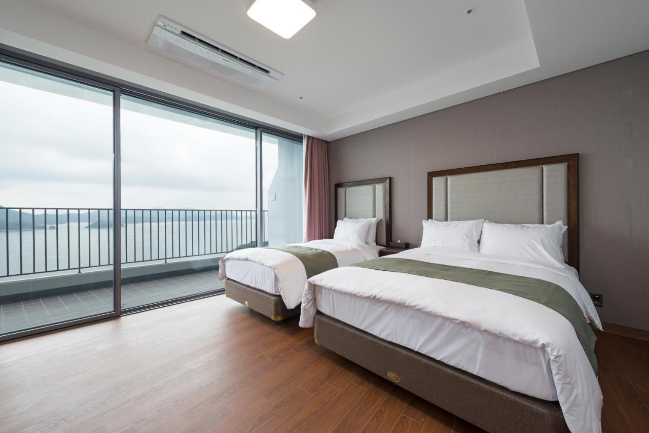 Stanford Hotel&Resort Tongyeong Habitación foto