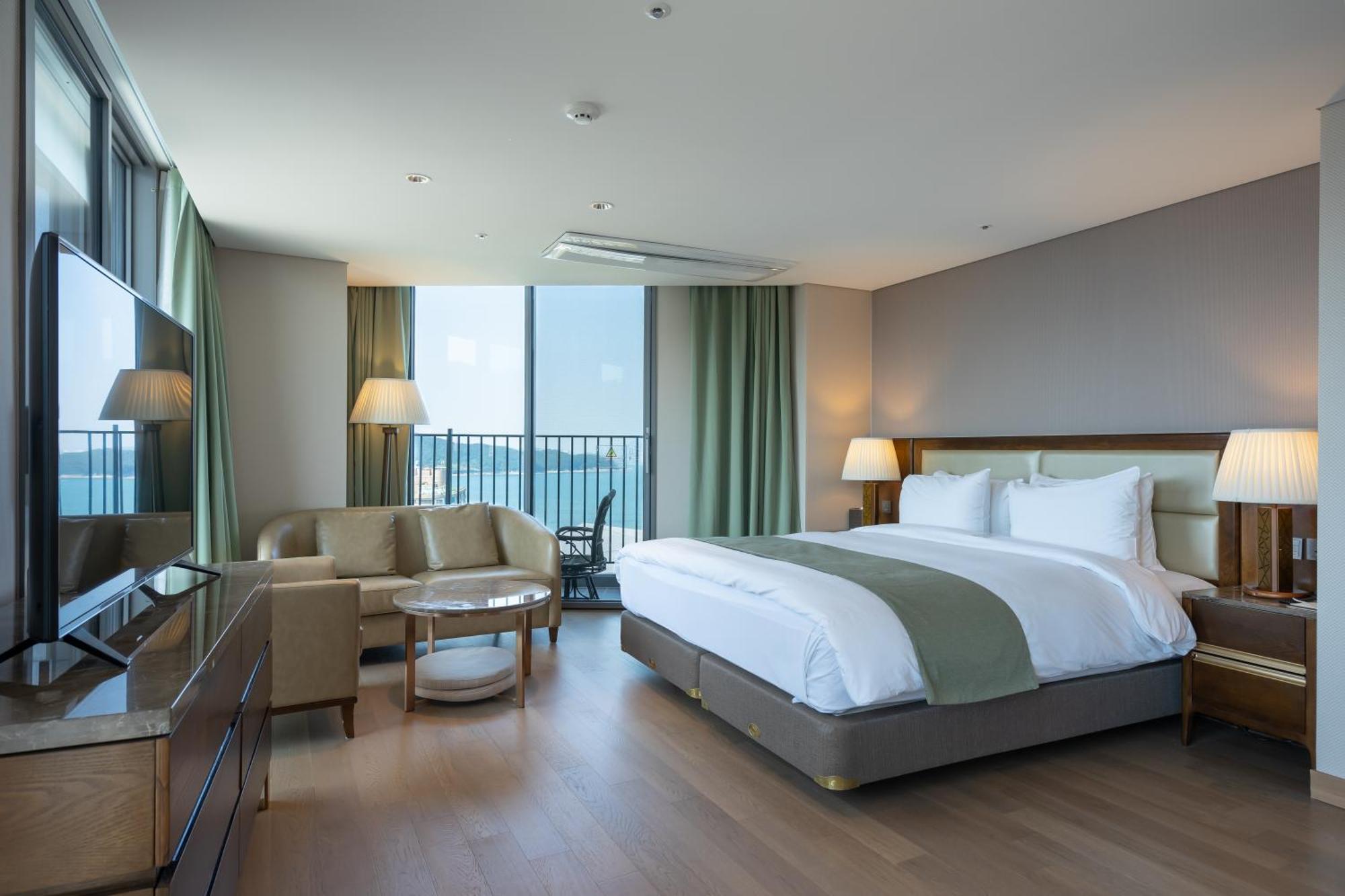 Stanford Hotel&Resort Tongyeong Habitación foto